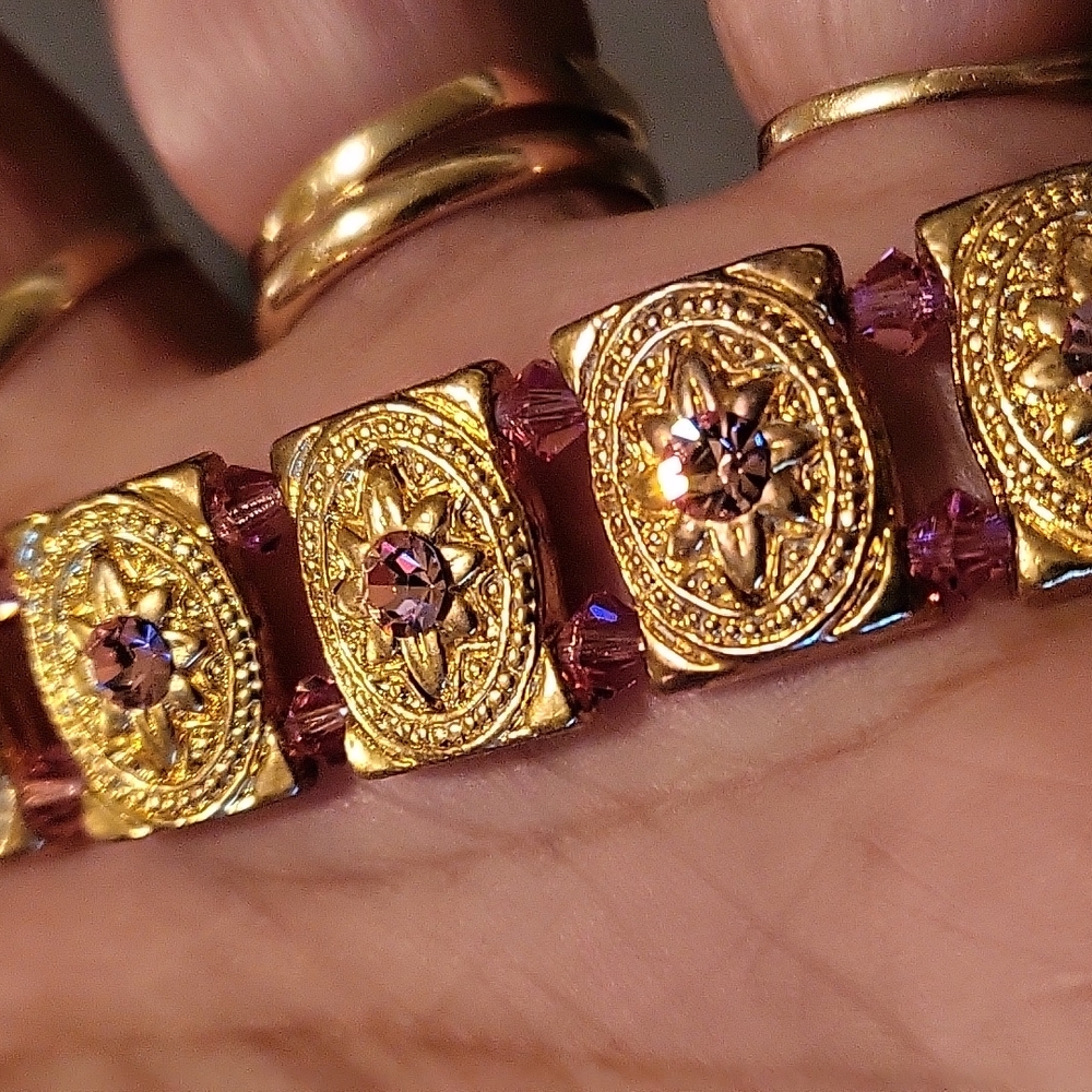 Pink gold bracelet